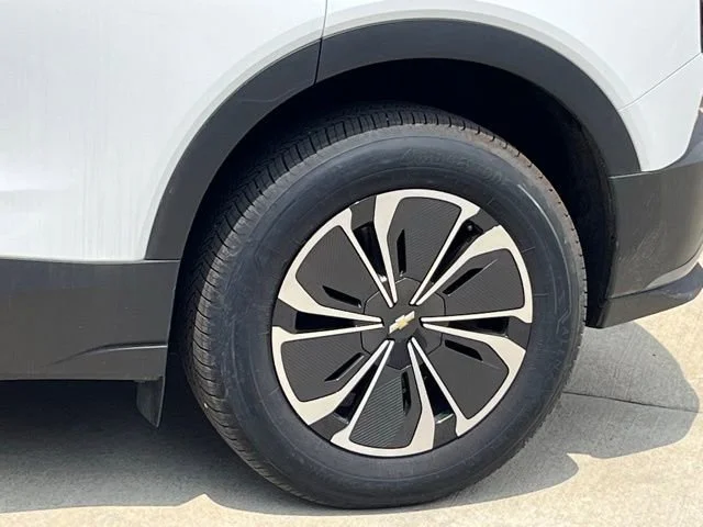 2025 Chevrolet Blazer EV LT - Photo 7
