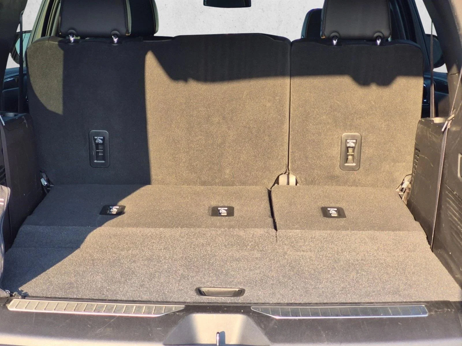 Used 2023 Summit White GMC AT4 image 6