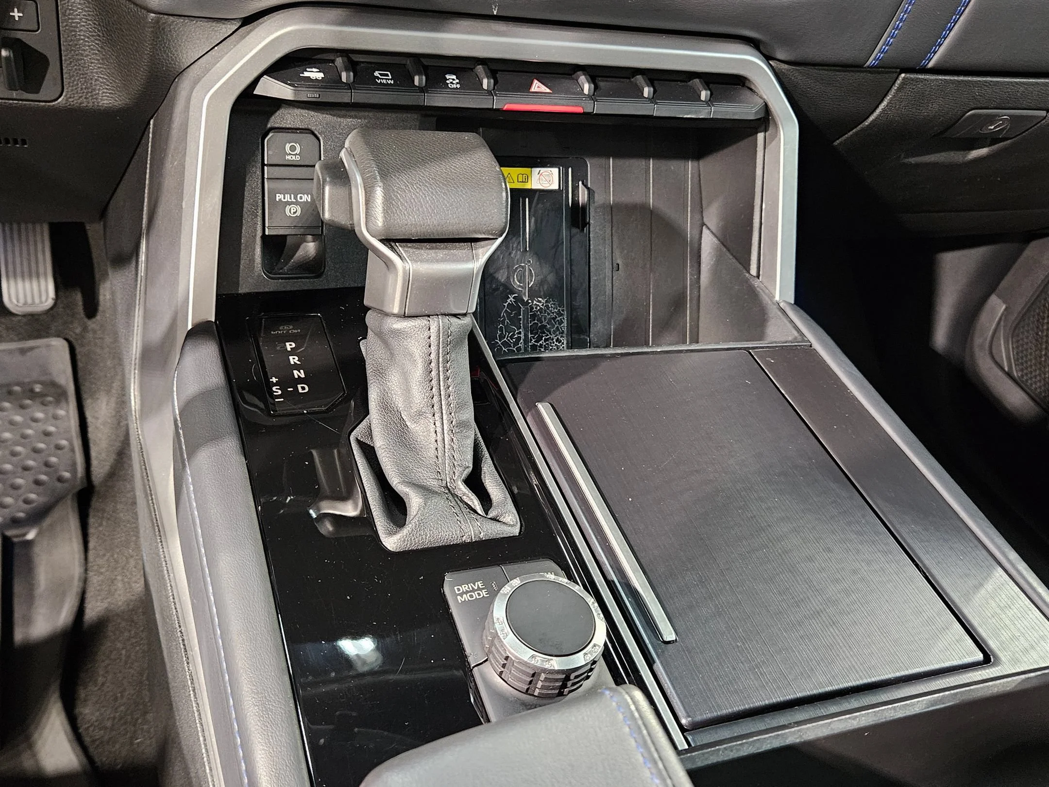 Used 2022 Wind Chill Pearl Toyota Platinum image 33