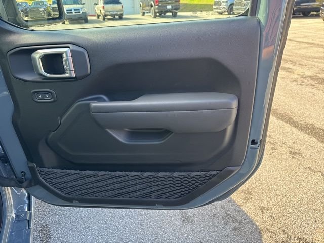 New 2026 Anvil Clear-Coat Exterior Paint Jeep Sport image 9