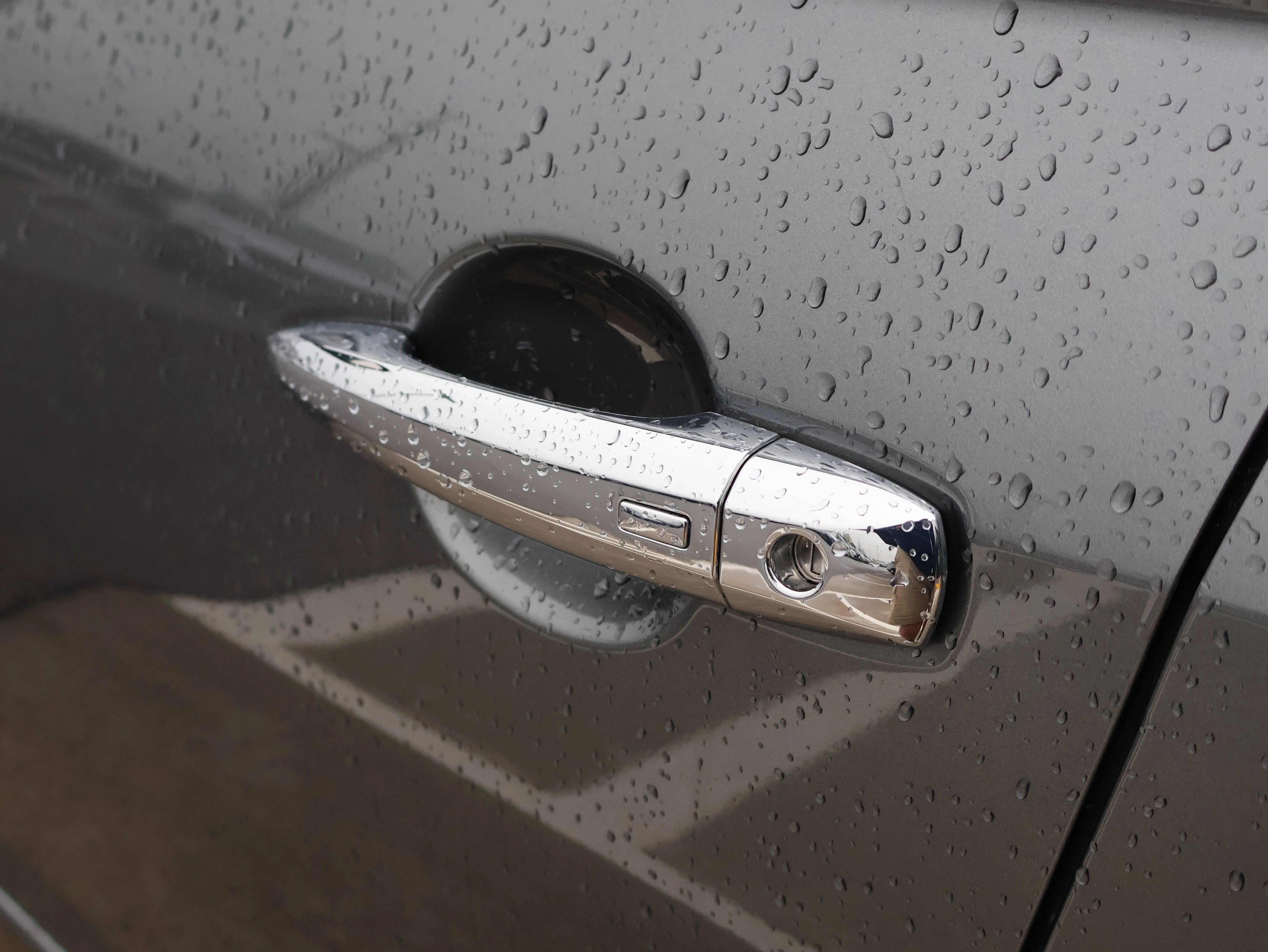 Used 2025 Gun Metallic Nissan SV image 21