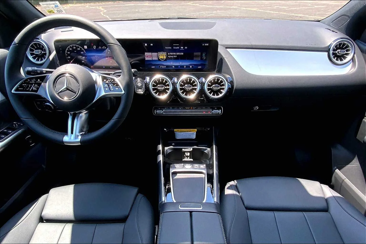 New 2026 Polar White Mercedes-Benz GLA 250 image 5