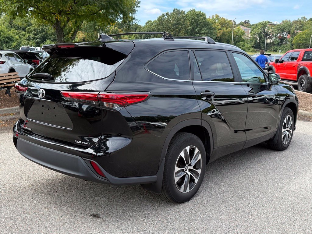 Used 2023 Black Toyota XLE image 8