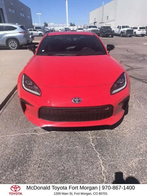 Used 2023  Toyota Premium image 7