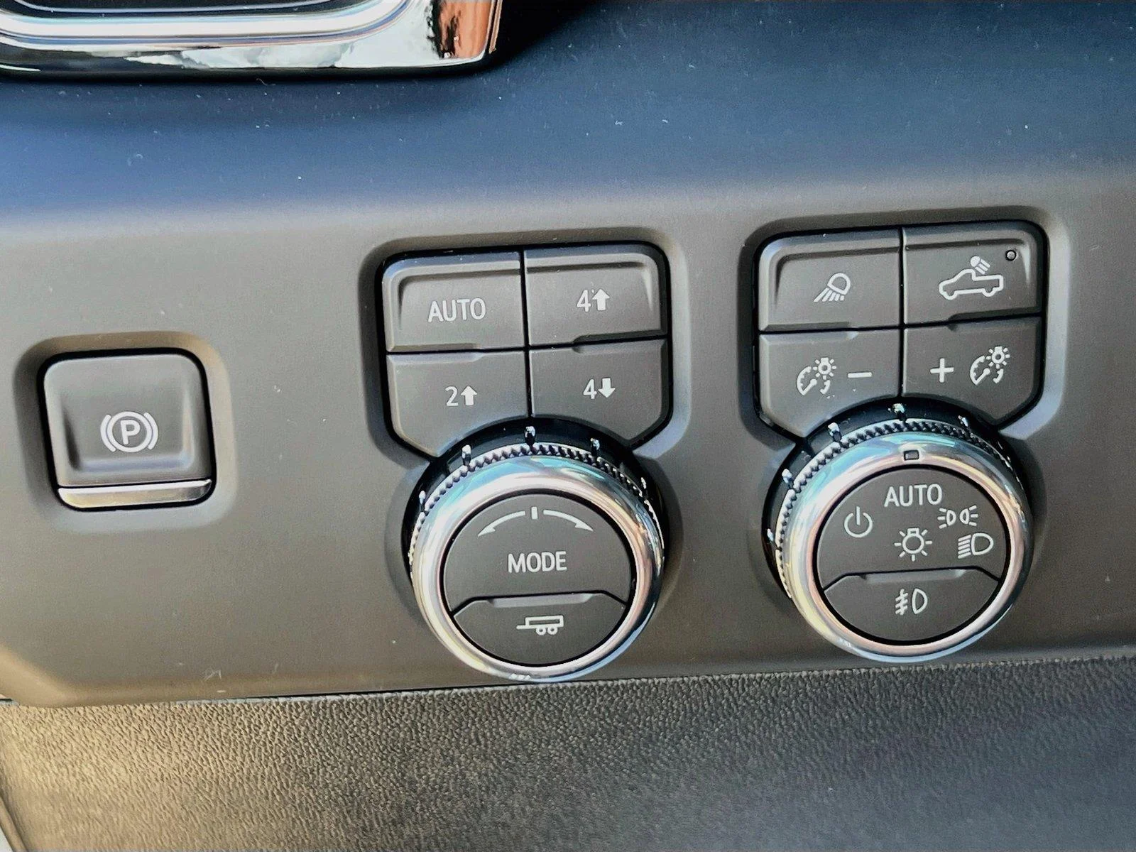 2026 GMC Sierra 3500HD Denali Ultimate - Photo 14