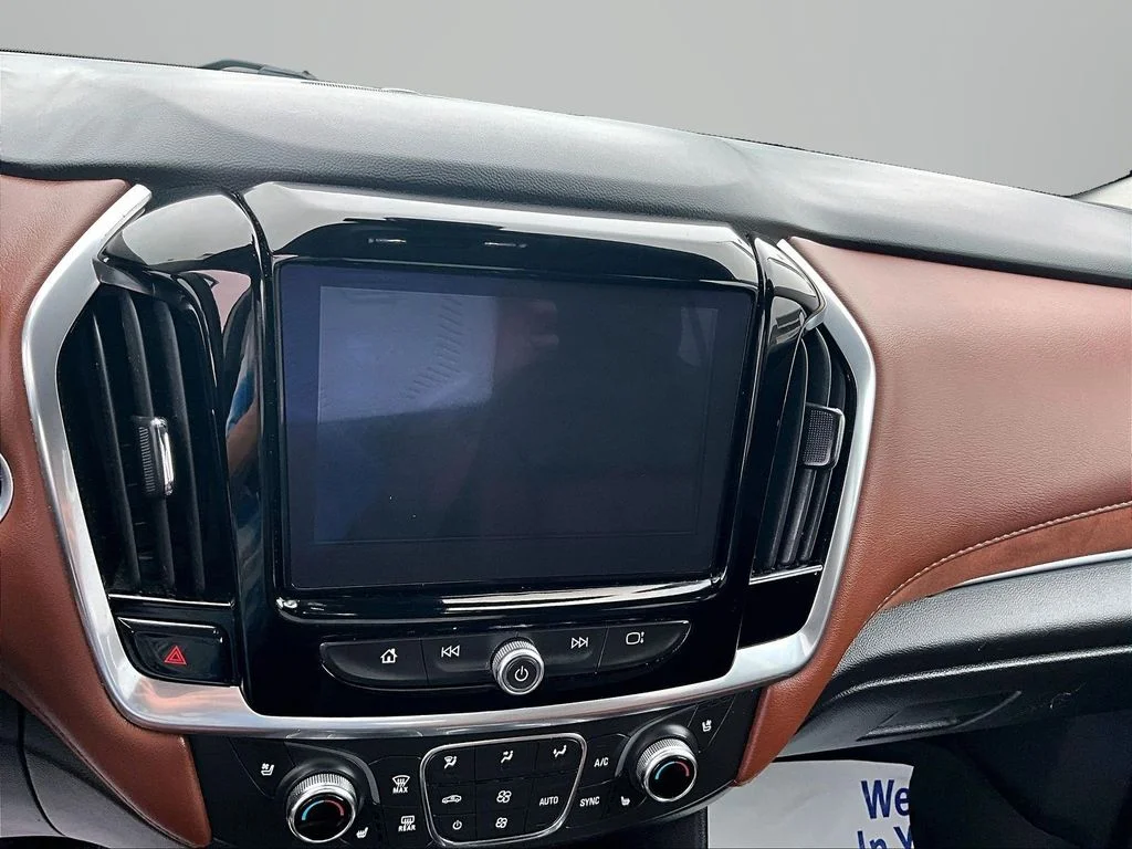 Used 2021 White Chevrolet High Country image 20