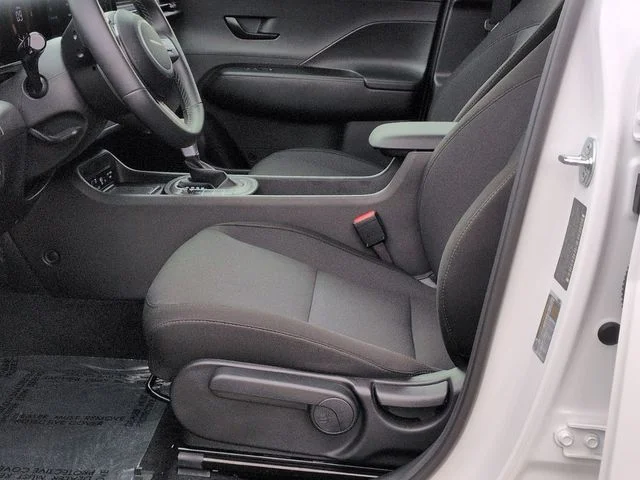 Used 2026 White Hyundai SEL Sport image 11