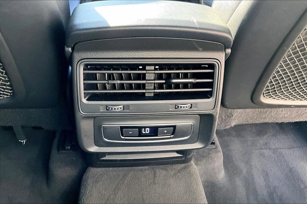 Used 2022  Audi 55 Premium Plus image 10