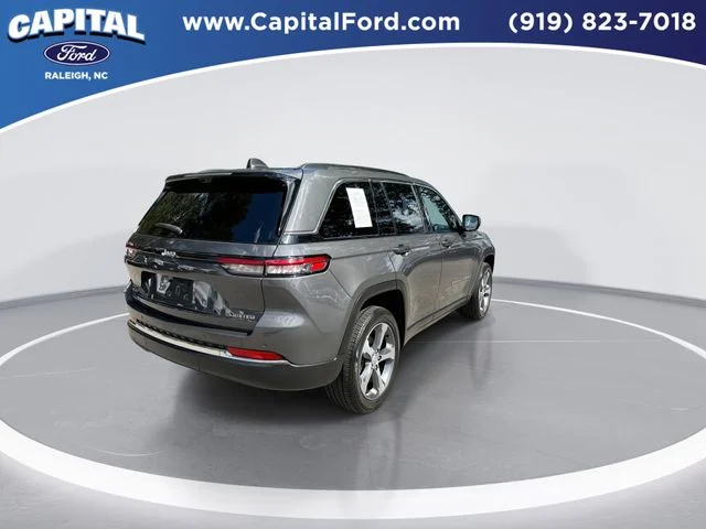 Used 2024 Gray Jeep Limited image 8