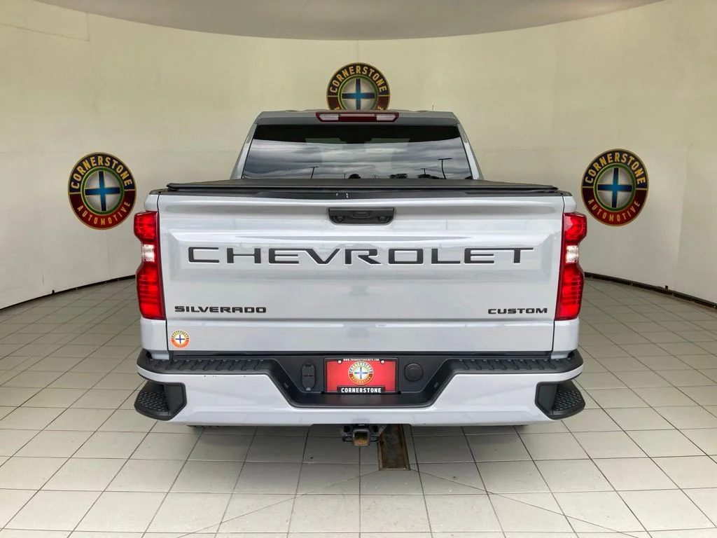Used 2024 Gray Chevrolet Custom image 19