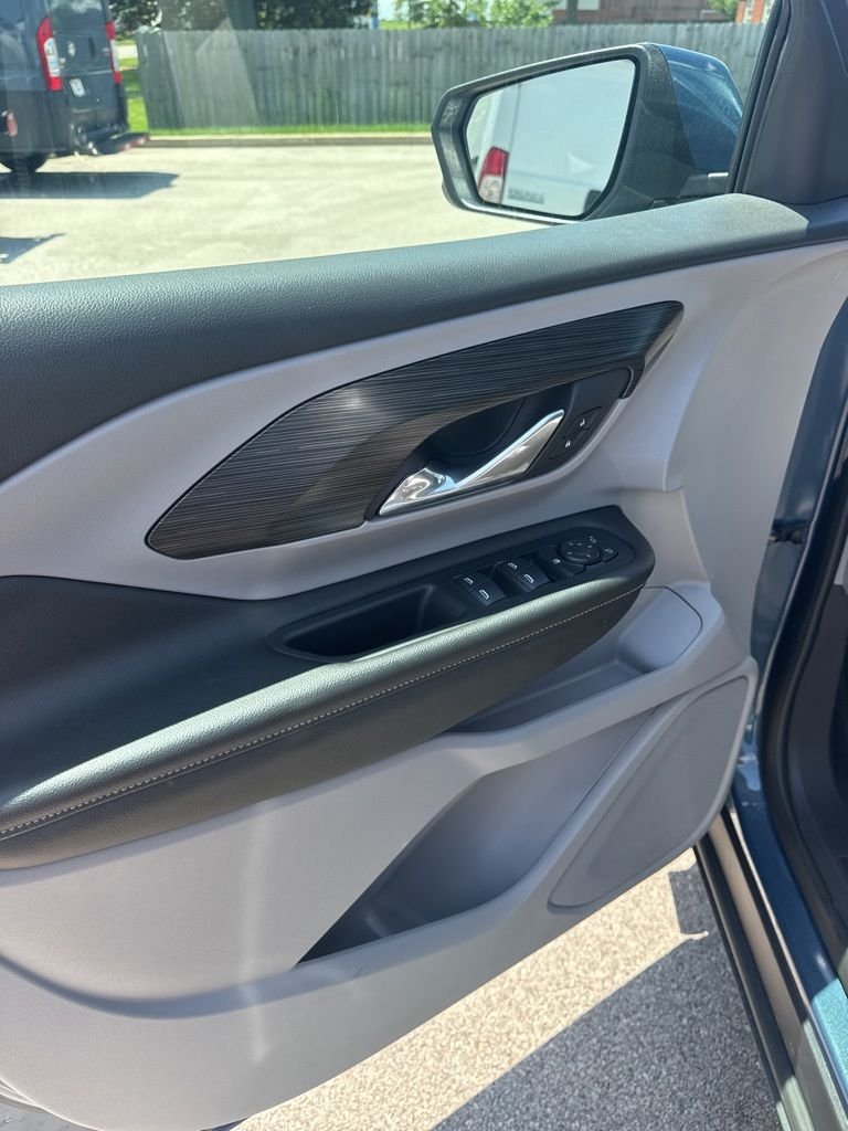 Used 2024 Blue GMC SLE image 19