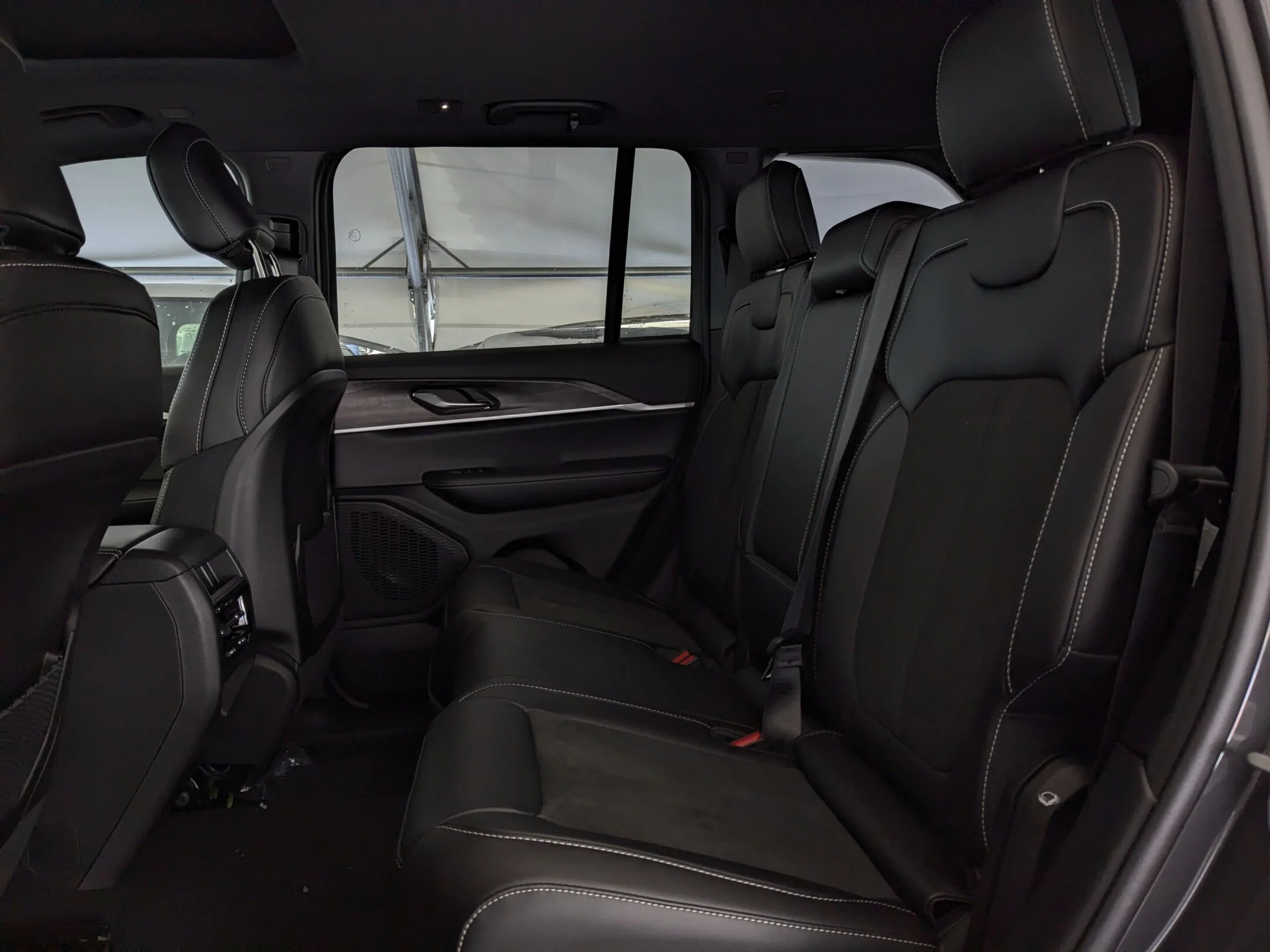 New 2026 Grey Jeep Altitude - - Power Sunroof - 20 Gloss Black Wheels - Capri Leatherette/Suede - Remote Start & More! image 28