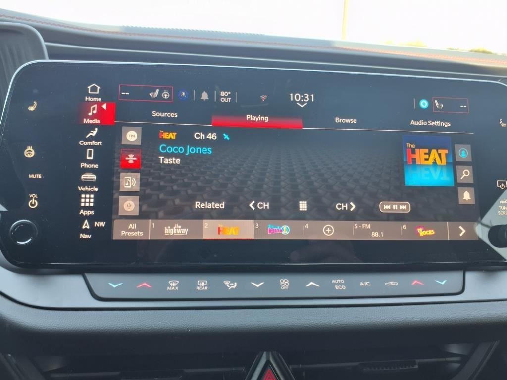 New 2025 Diamond Black Crystal Pearlcoat Dodge R/T image 10