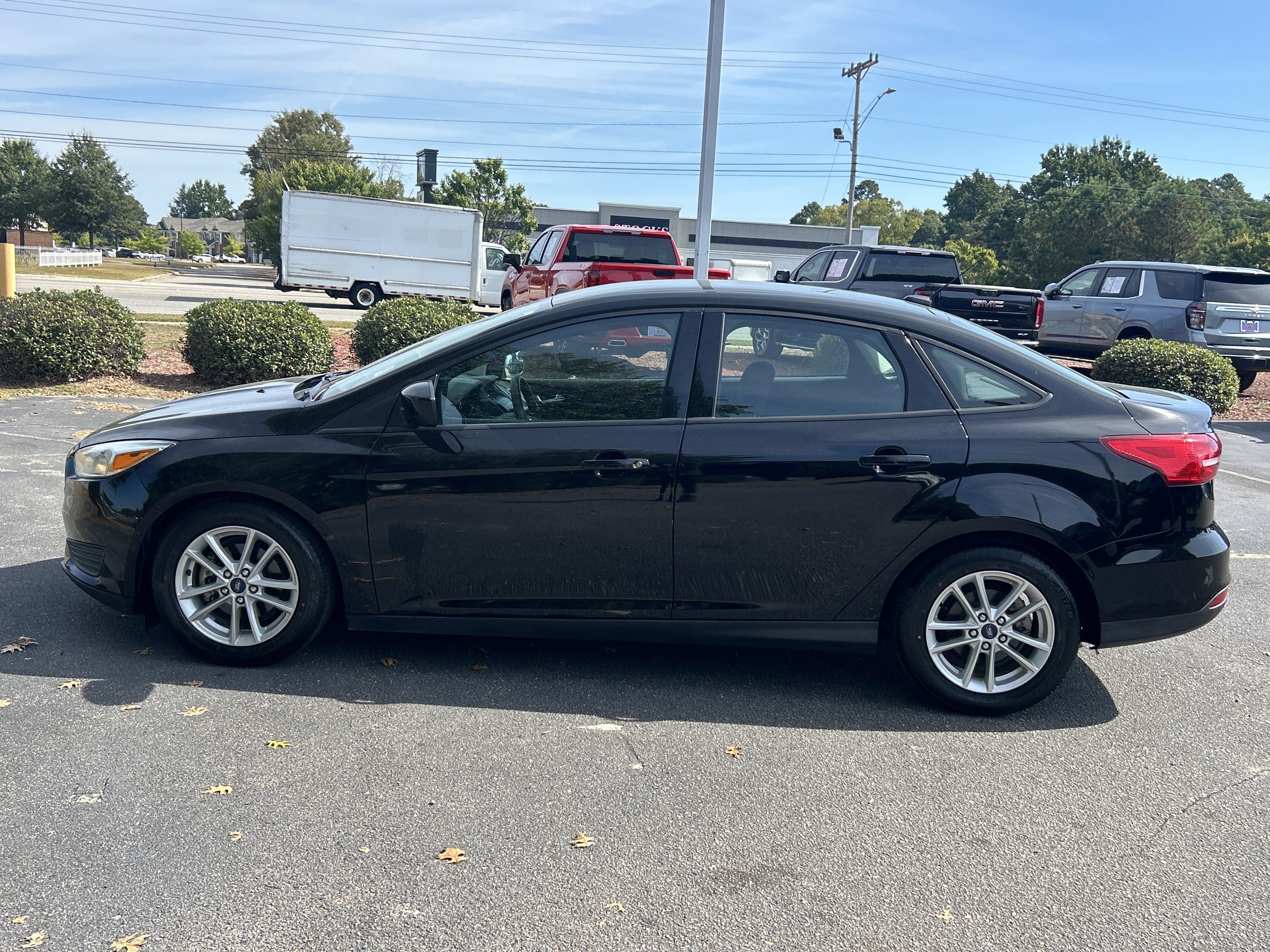 2018 Ford Focus SE - Photo 19