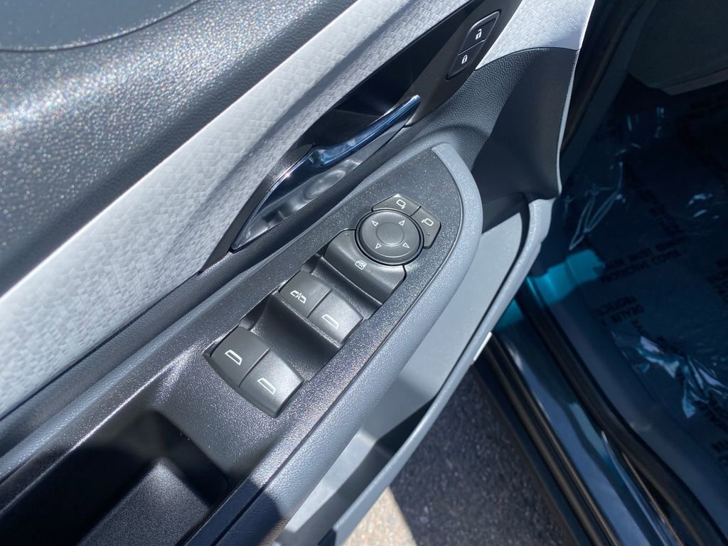 Used 2018 (Includes (TUS) Black grille.) Chevrolet Premier image 11