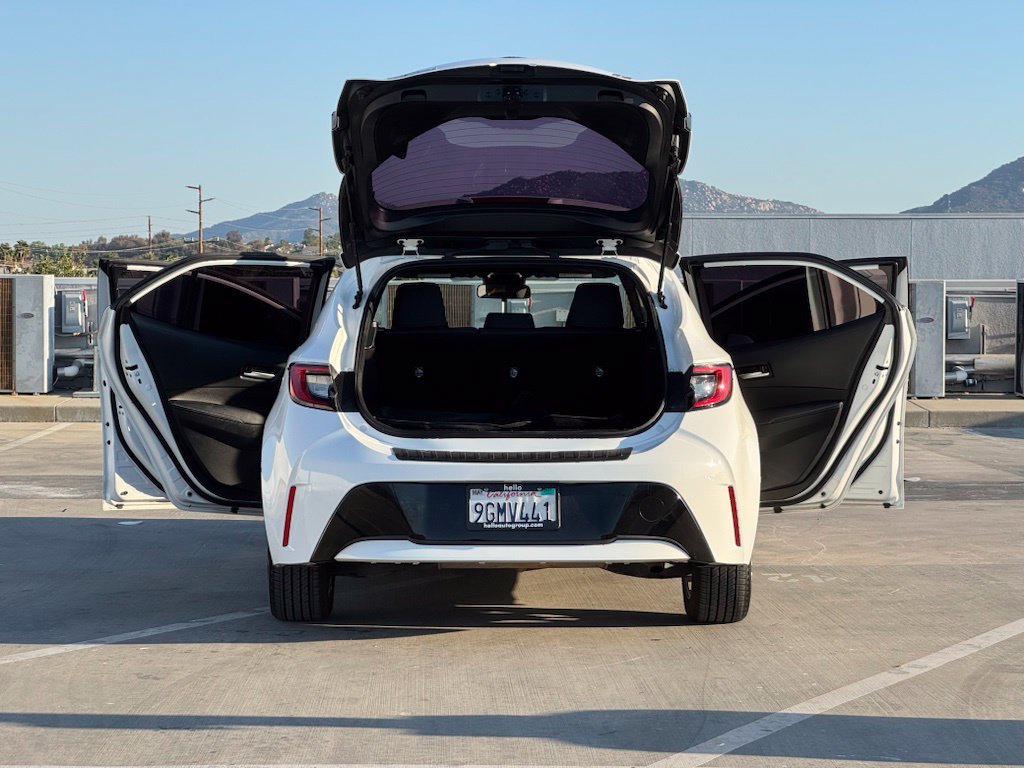 Used 2023 Ice Toyota SE image 26
