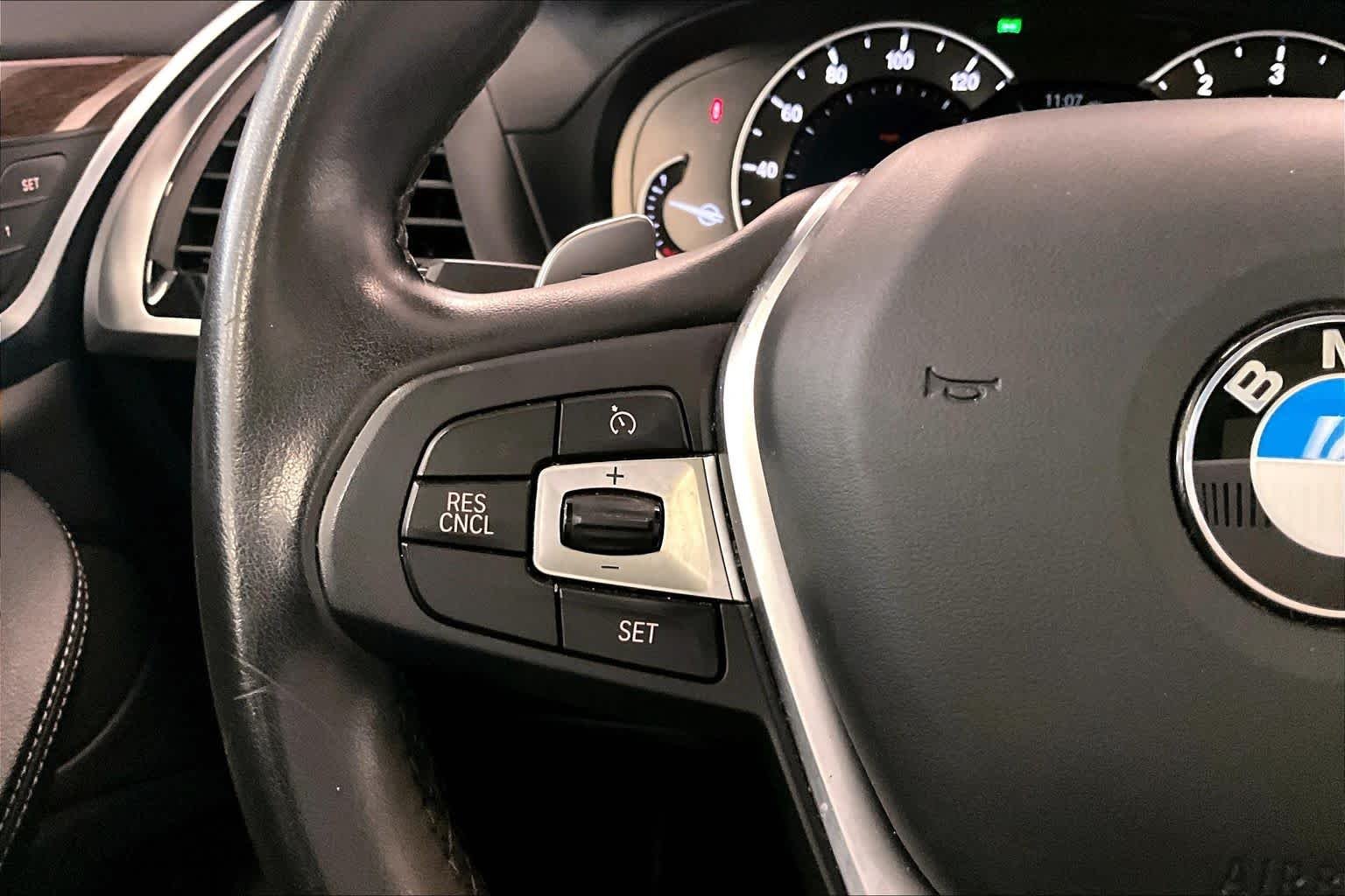 Used 2019 Jet Black BMW sDrive30i image 22