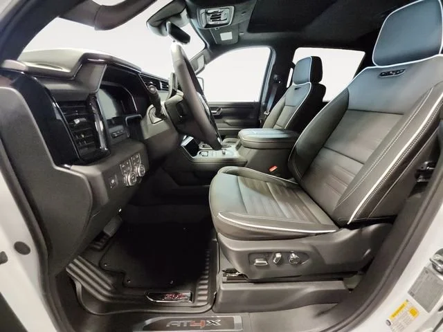 2026 GMC Sierra 2500HD AT4X - Photo 9