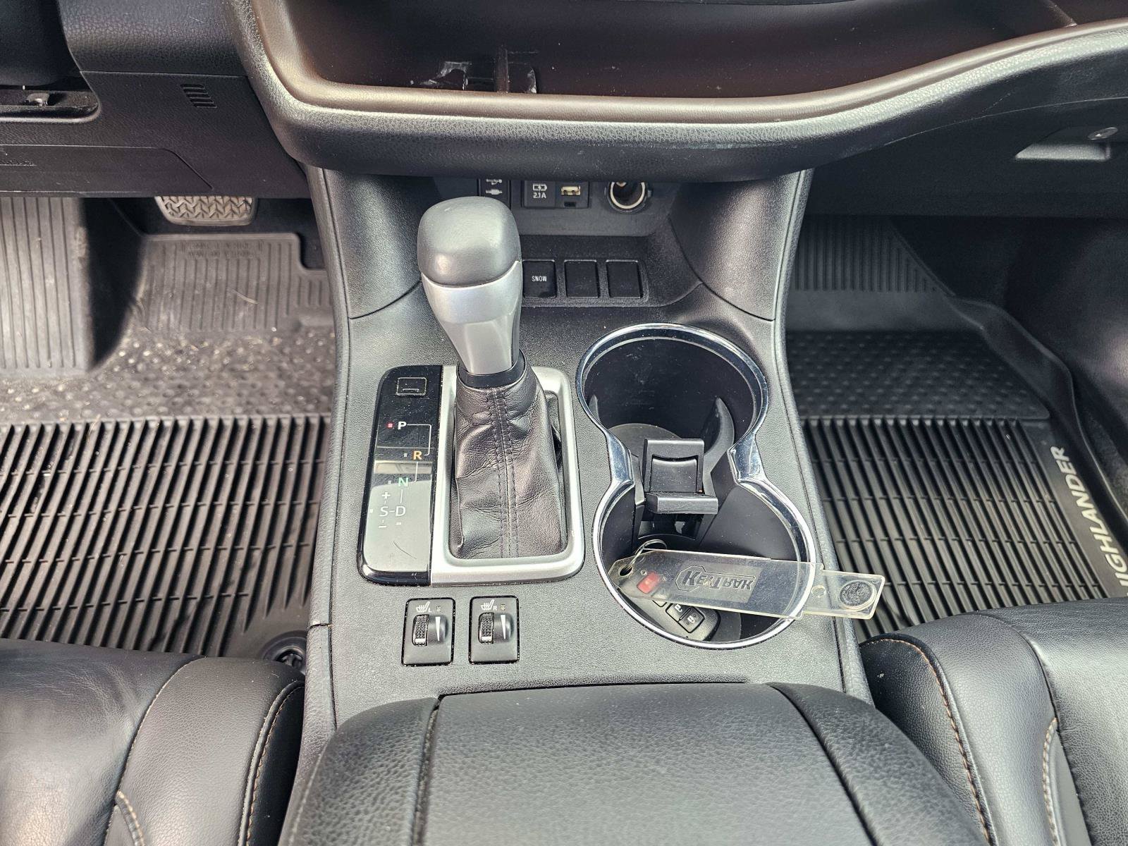 Used 2019 Black Toyota  image 26