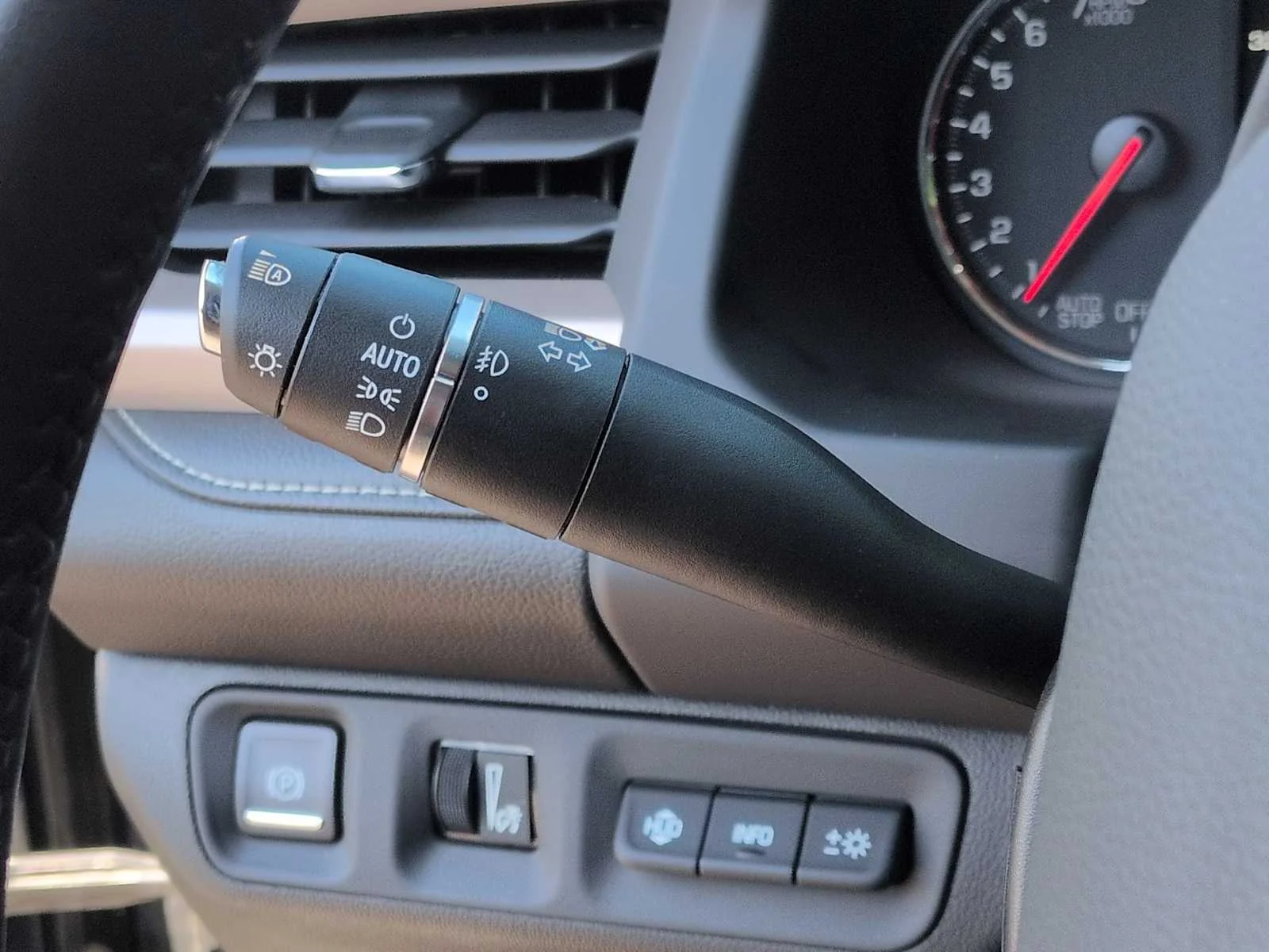 Used 2021 Ebony Twilight Metallic GMC Denali image 29