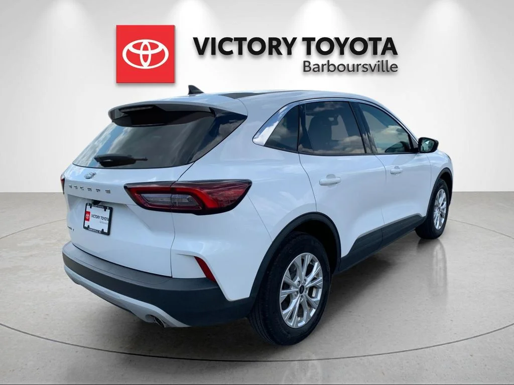 Used 2024 White Ford Active image 7