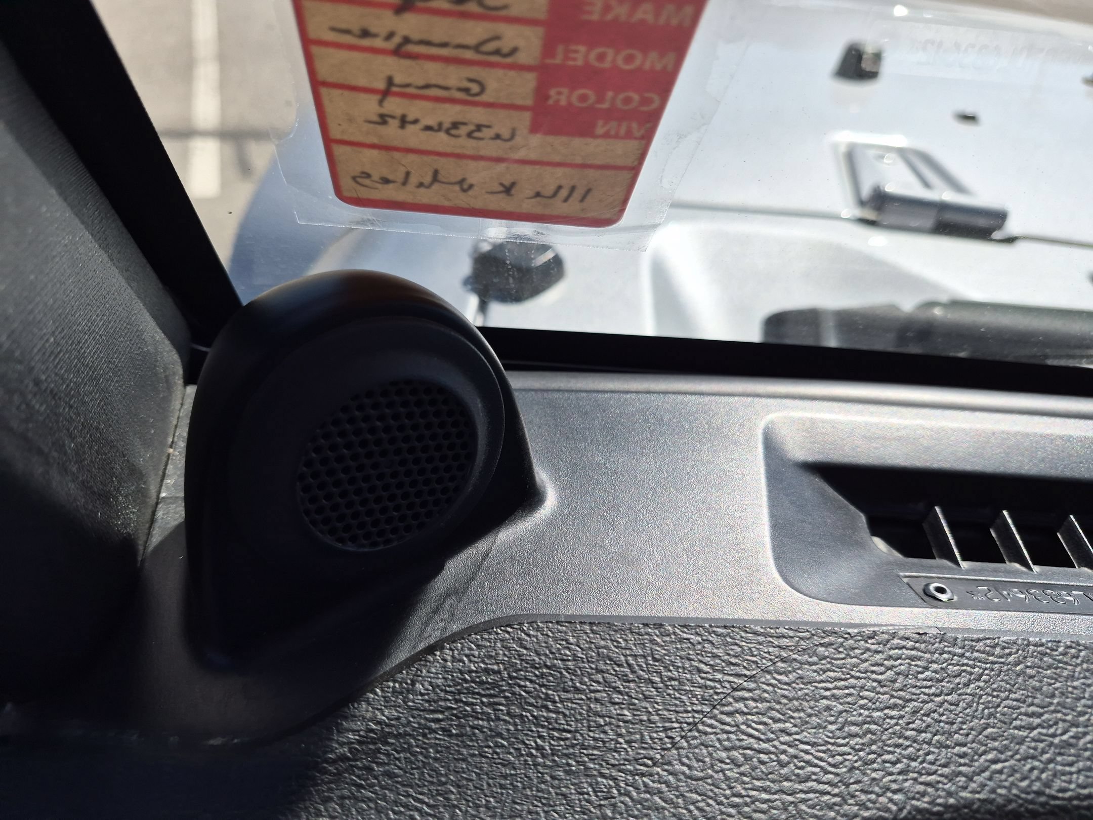 Used 2013 Billet Silver Metallic Jeep Sahara image 13