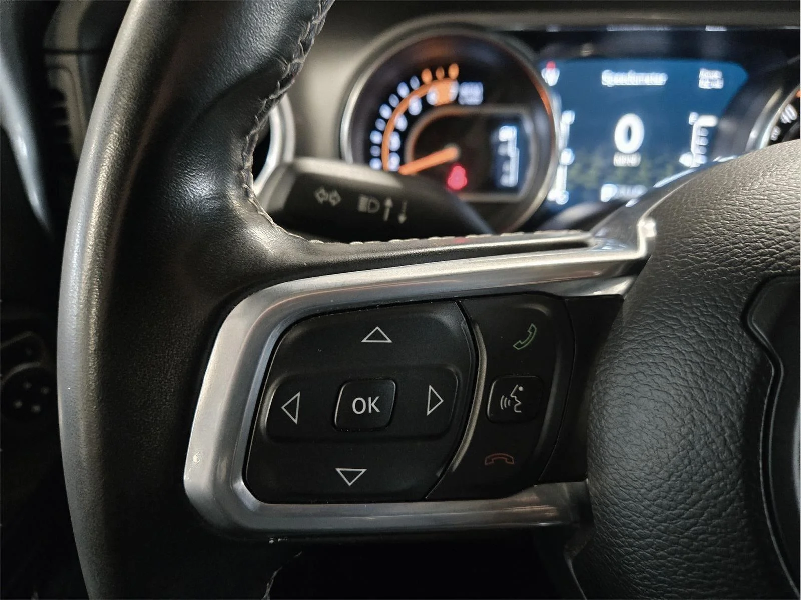 Used 2020 Billet Silver Metallic Jeep Sahara image 15