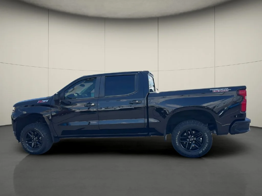 Used 2021 BLACK Chevrolet LT Trail Boss image 6
