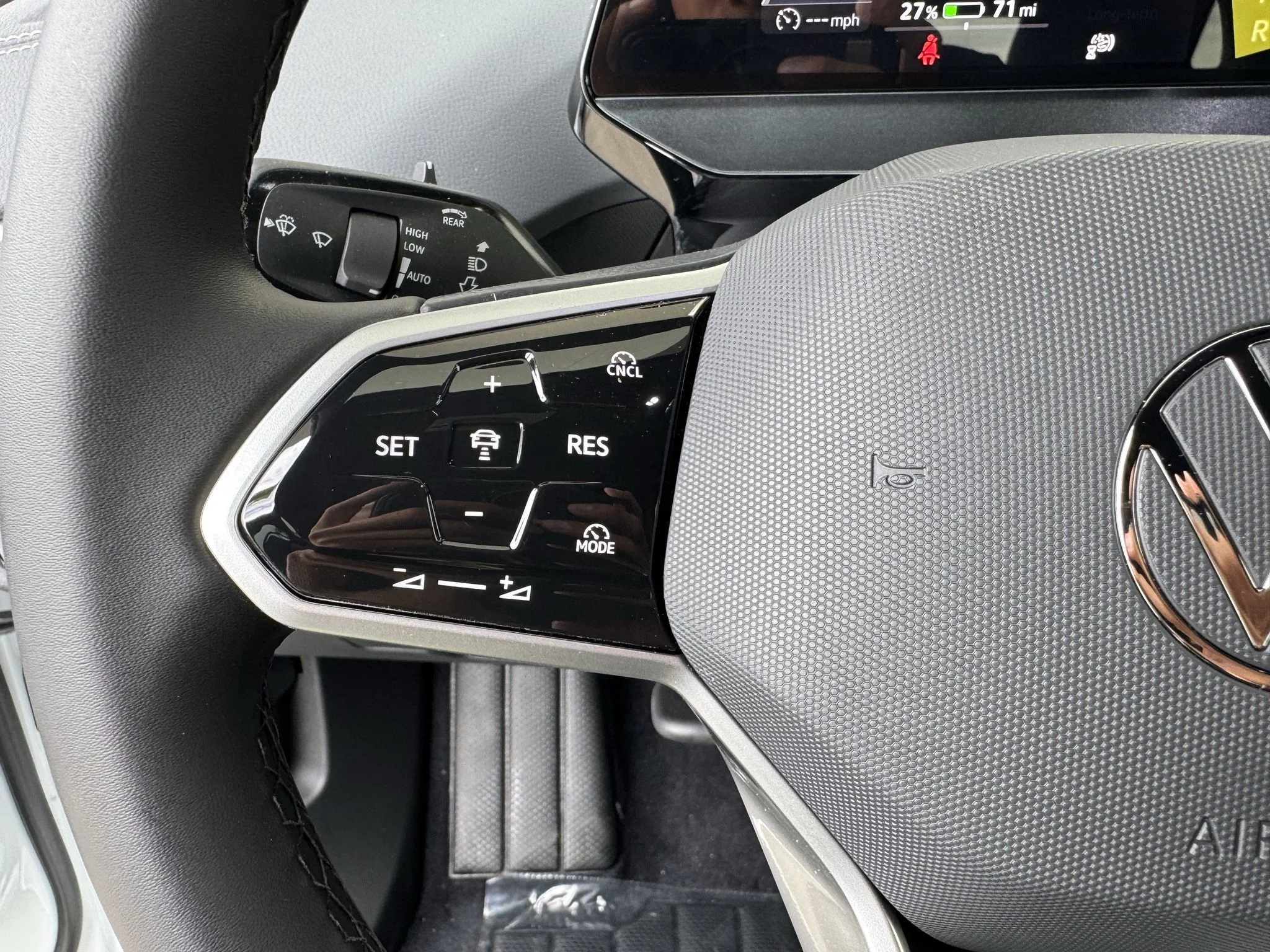 New 2026 Opal White Pearl Volkswagen Pro image 16