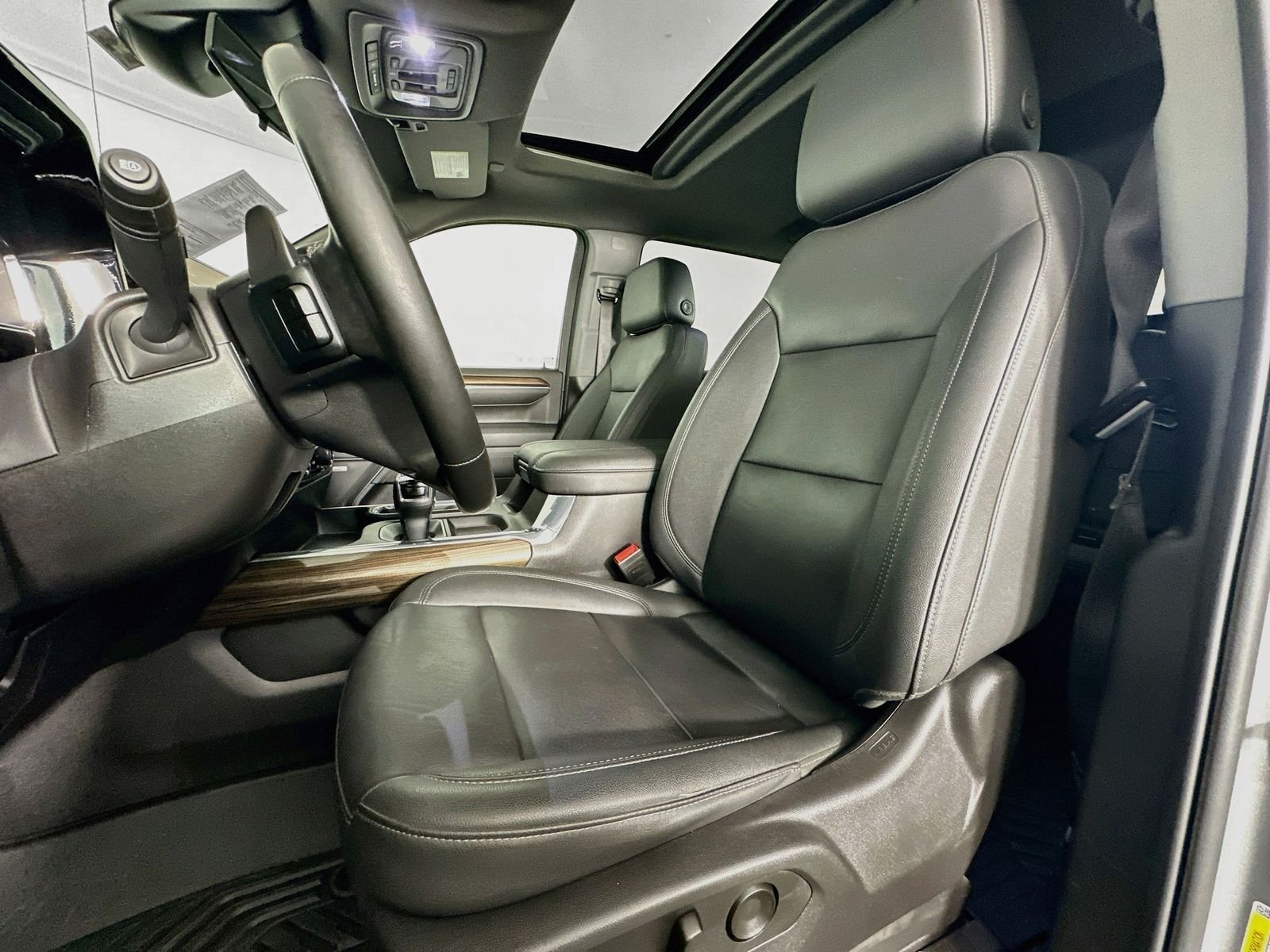 Used 2024 Sterling Gray Metallic Chevrolet LT Trail Boss image 22