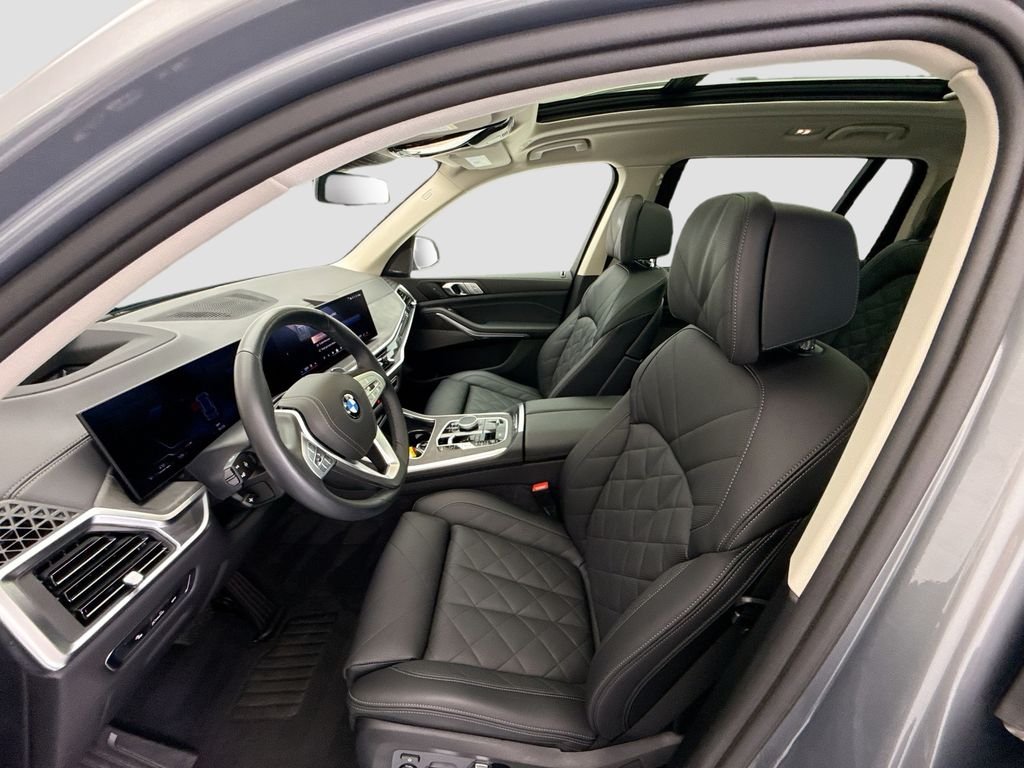 2026 BMW X7 40i - Photo 18
