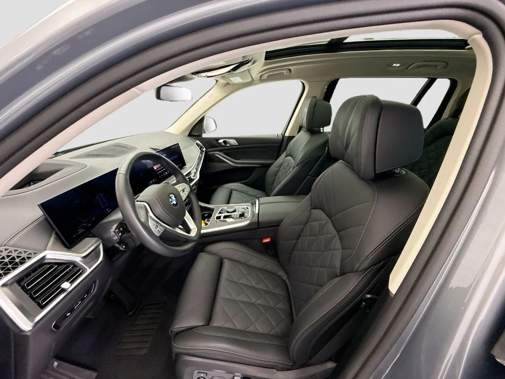 2026 BMW X7 40i - Photo 18