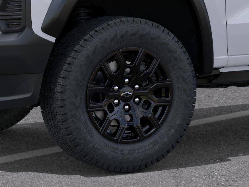 New 2026 Summit White Chevrolet Trail Boss image 9