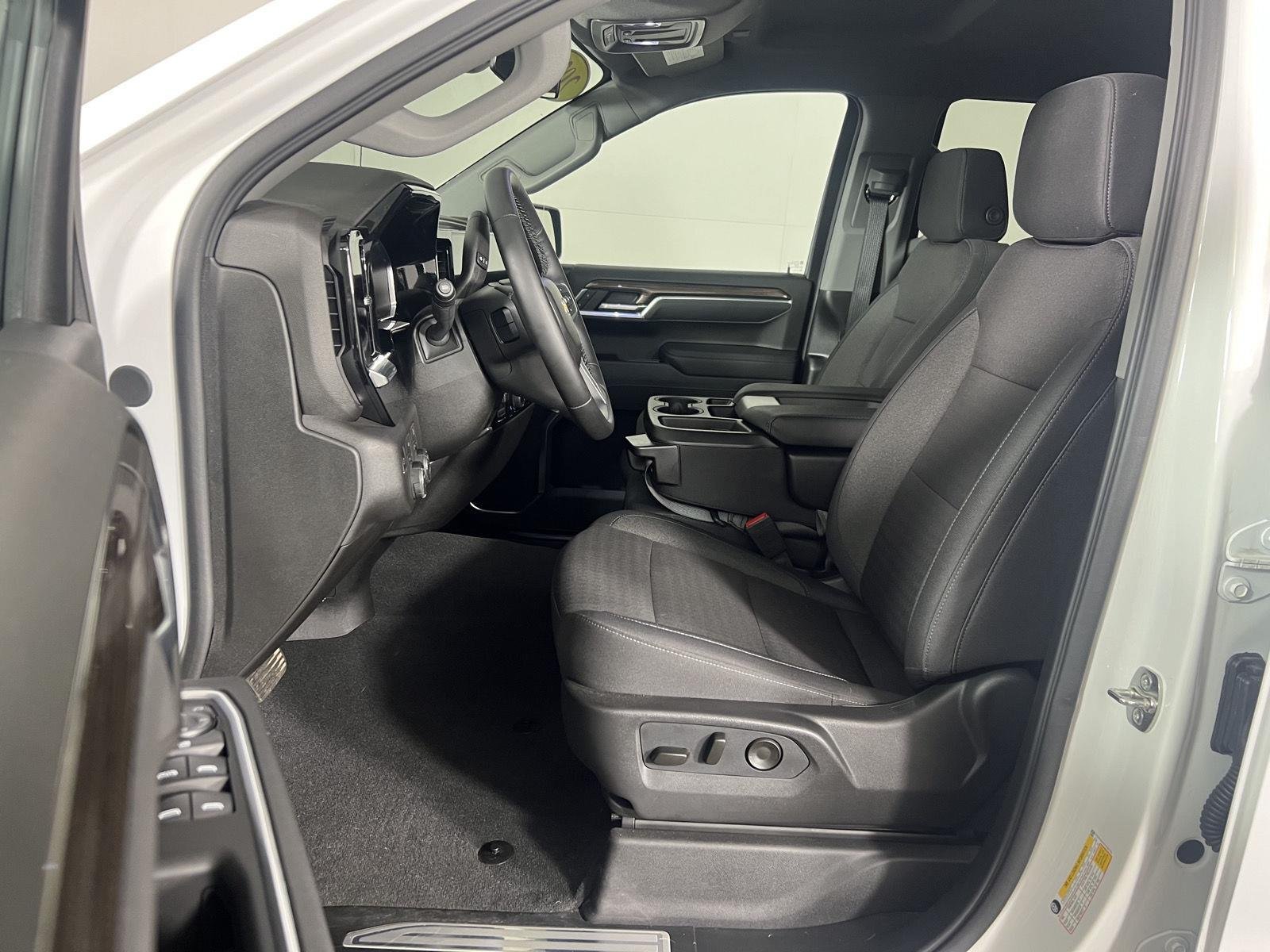 Used 2026 Summit White Chevrolet LT (2FL) image 14