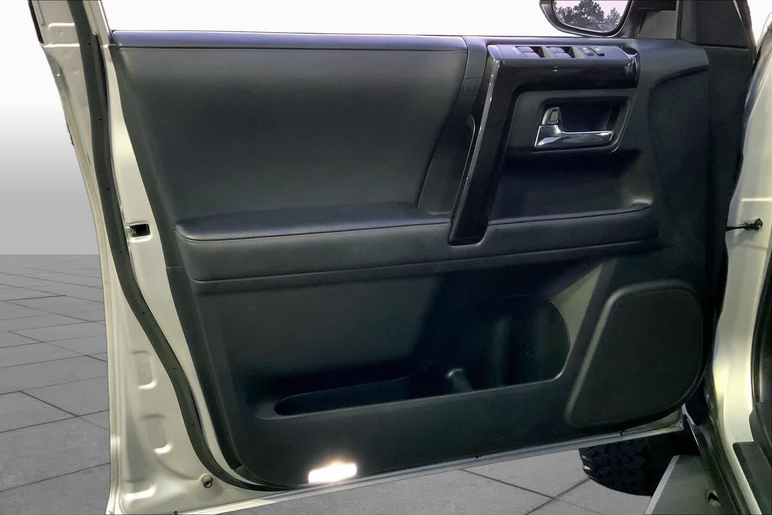 Used 2020 Classic Silver Metallic Toyota TRD Off Road Premium image 21