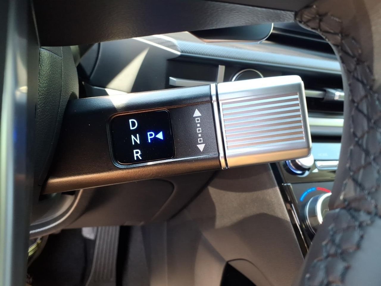 New 2026 Hampton Gray Hyundai SE image 28