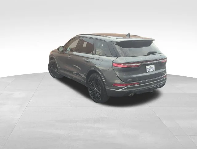 Used 2023 Gray Lincoln Reserve image 4