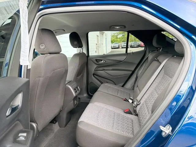 Used 2022 BLUE GLOW METALLIC Chevrolet LT image 12