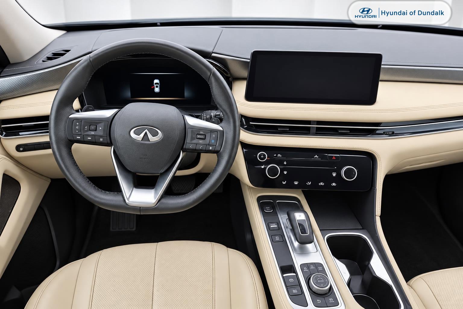 Used 2024 Black INFINITI LUXE image 8