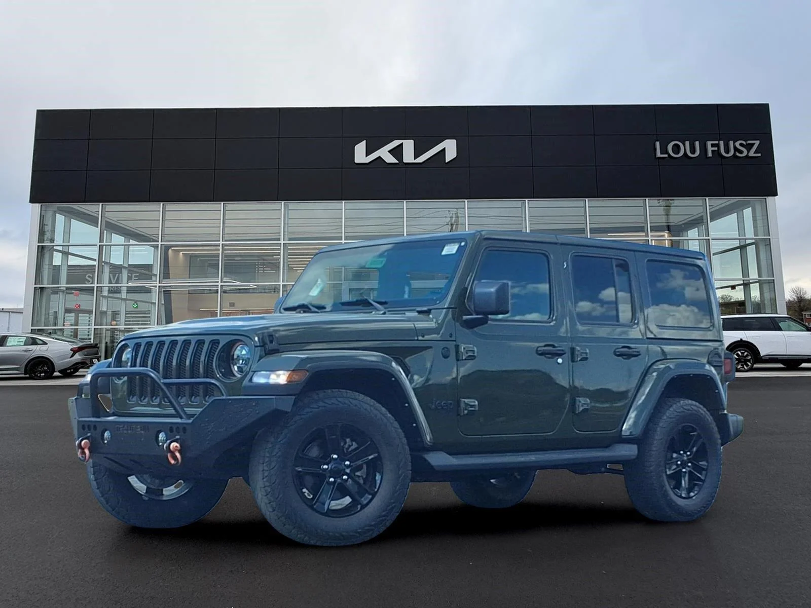 Used 2021 Sarge Green Clearcoat Jeep Unlimited Sahara Altitude image 1