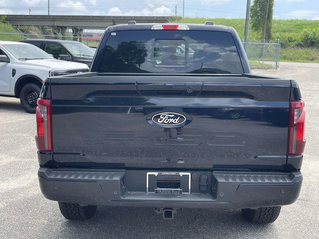 New 2026 Blue Ford XLT image 4