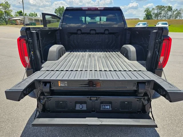Used 2024 Onyx Black GMC AT4 image 23
