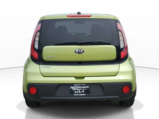 Used 2018 Green Kia Base image 5