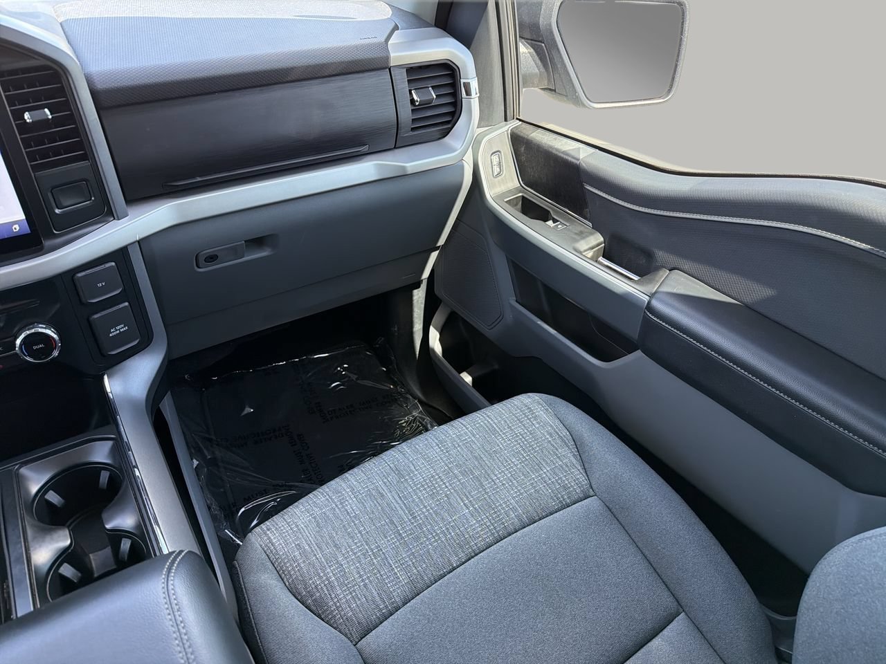 Used 2023 Silver Metallic Ford XLT image 15