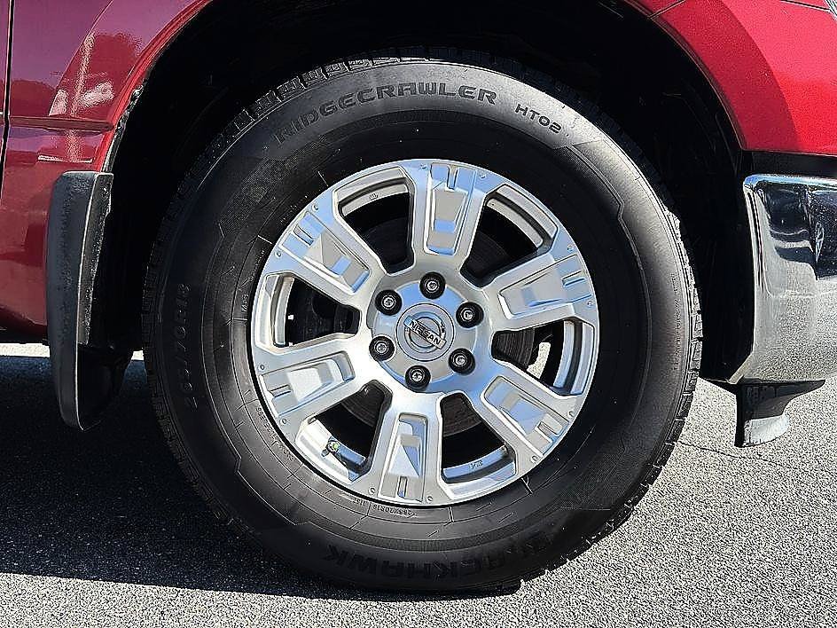 Used 2017 Cayenne Red Nissan SV image 12