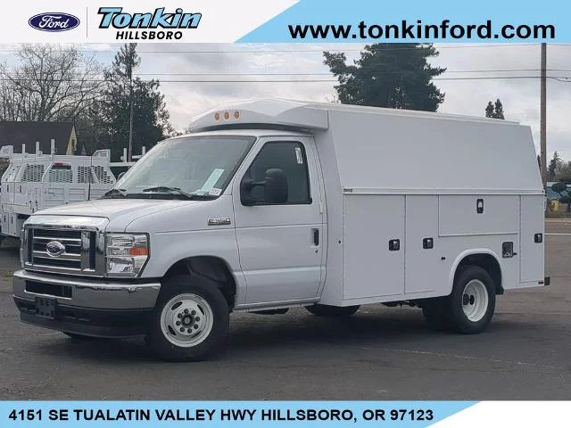 2024 Ford E-Series DRW E-350 Super Duty 138 in WB's photo