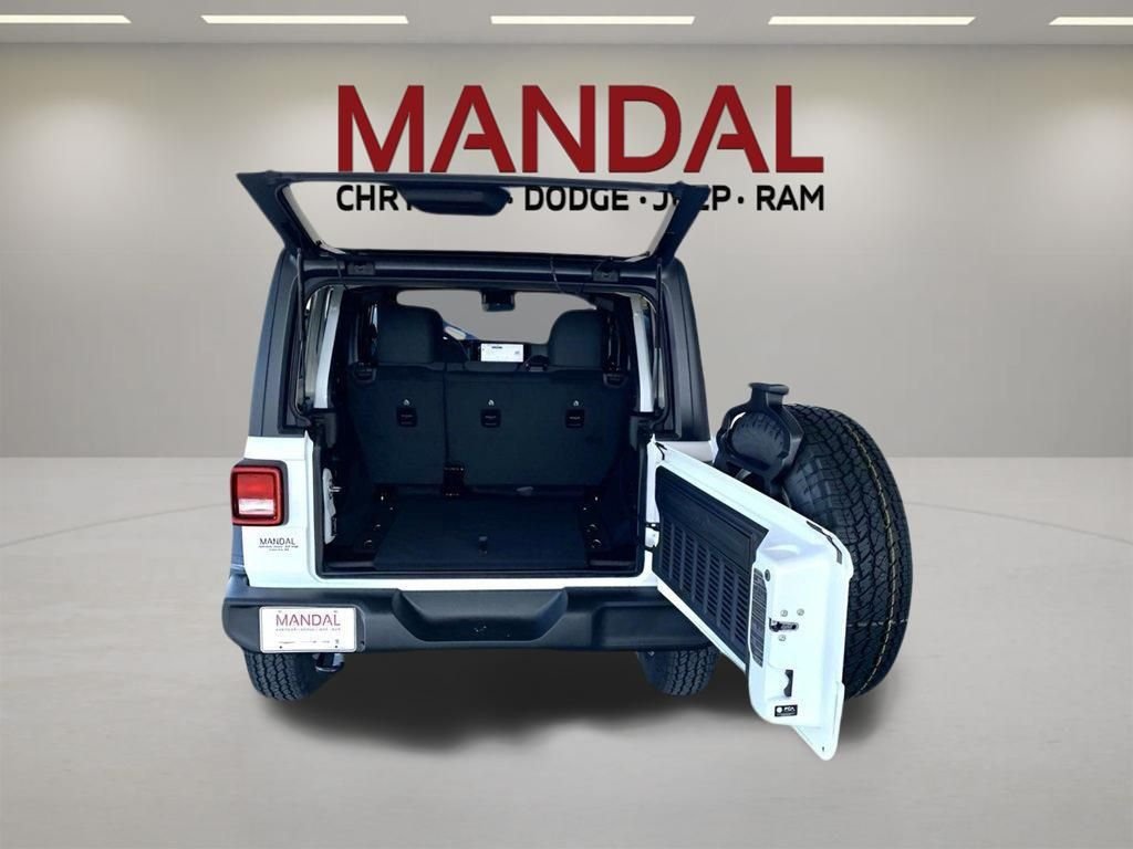 New 2026 Bright White Clear-Coat Exterior Paint Jeep Sport S image 20
