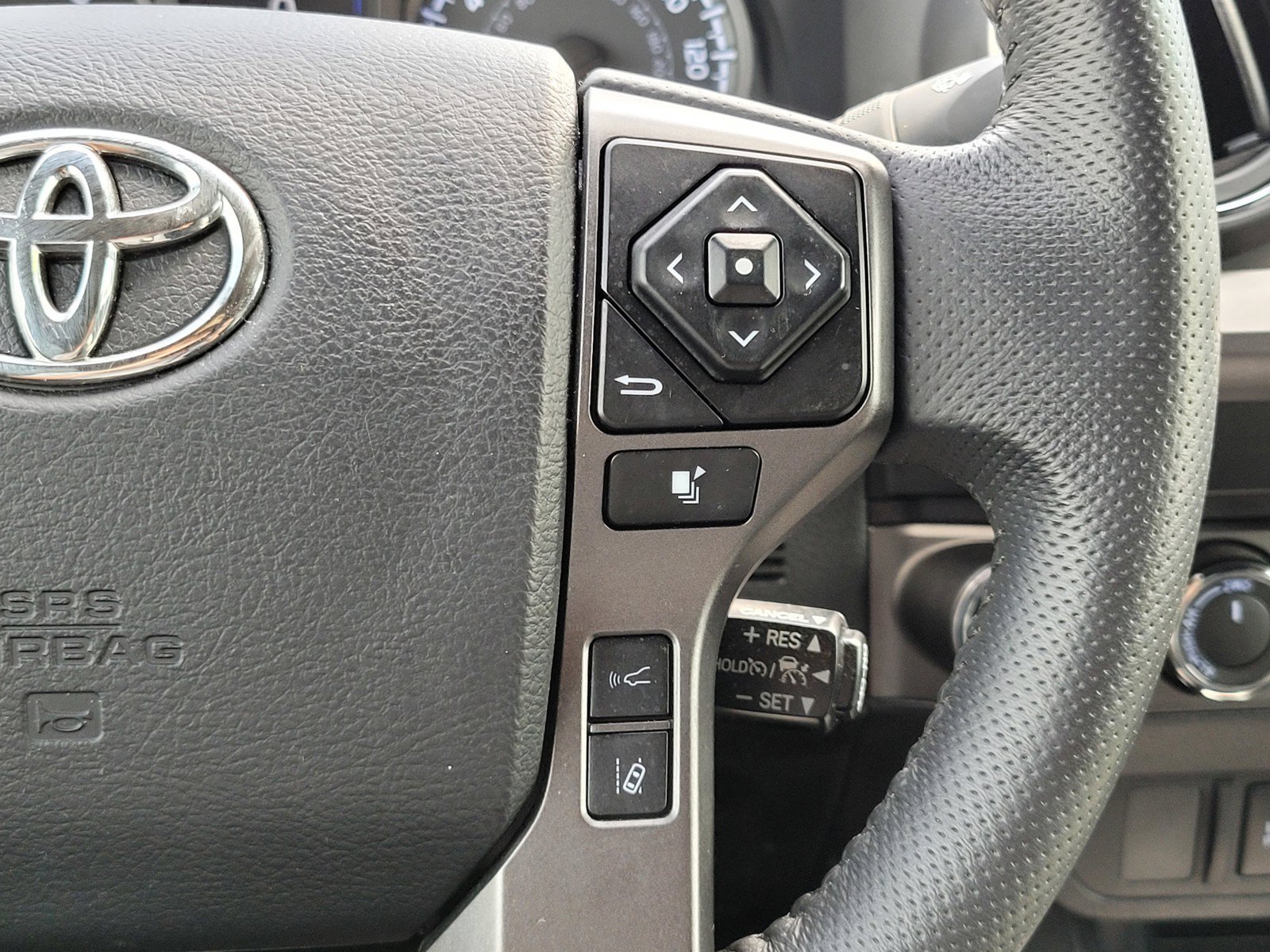 Used 2023 MAGNETIC GRAY METALLIC Toyota  image 26