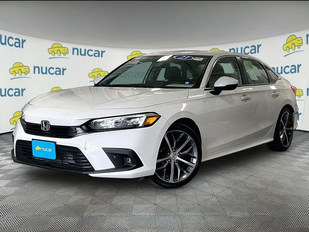 Used 2023 Platinum White Honda Touring image 3