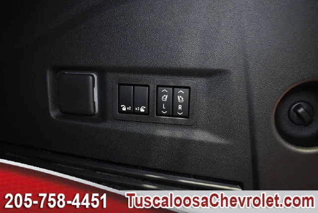 New 2026 Polar White Tricoat Chevrolet High Country image 11